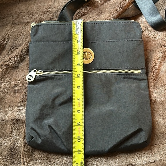 BAGGALLINI Black with Gold Crossbody Bag - Picture 11 of 11